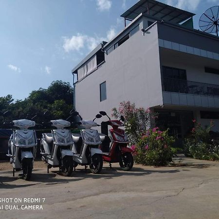 Morning Star Guesthouse Nyaung-U Buitenkant foto